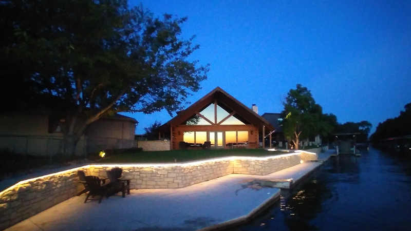 Lake Landscape Patio - ENRarchitects - Granbury TX